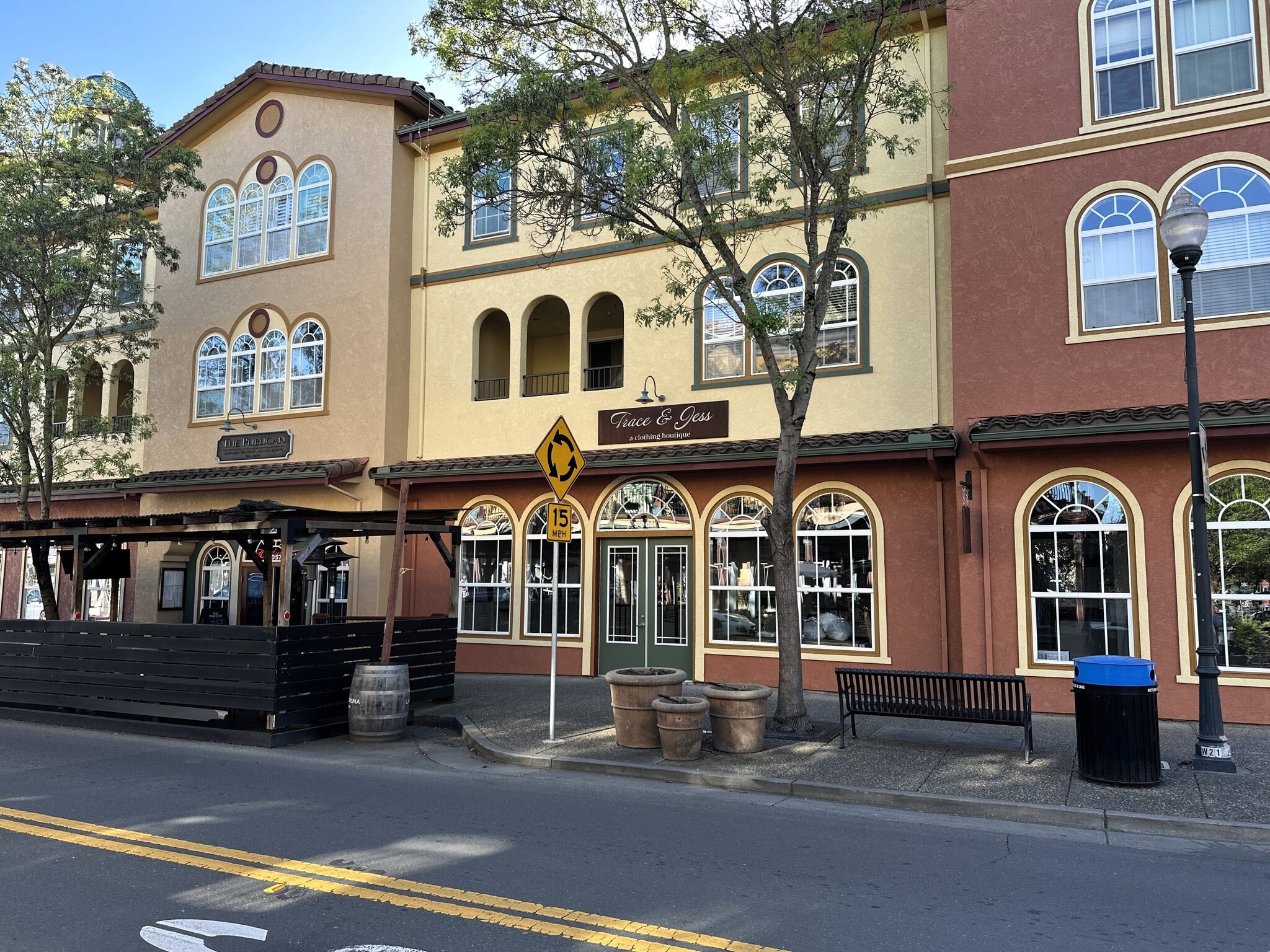 9057-9061 Windsor Rd, Windsor, CA for Sale