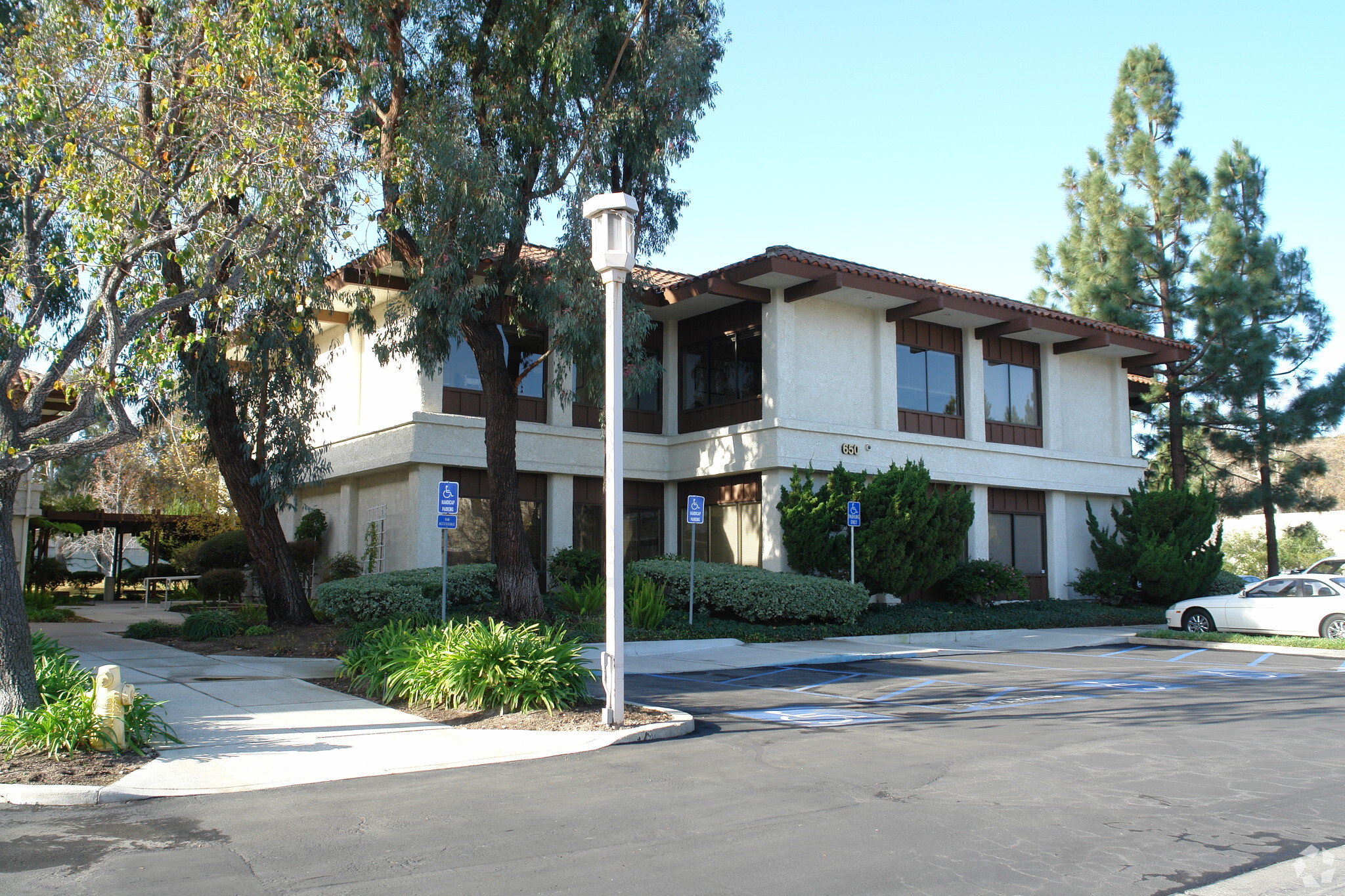 Central Westlake Village- Abundant parking, Westlake Village, CA for Rent