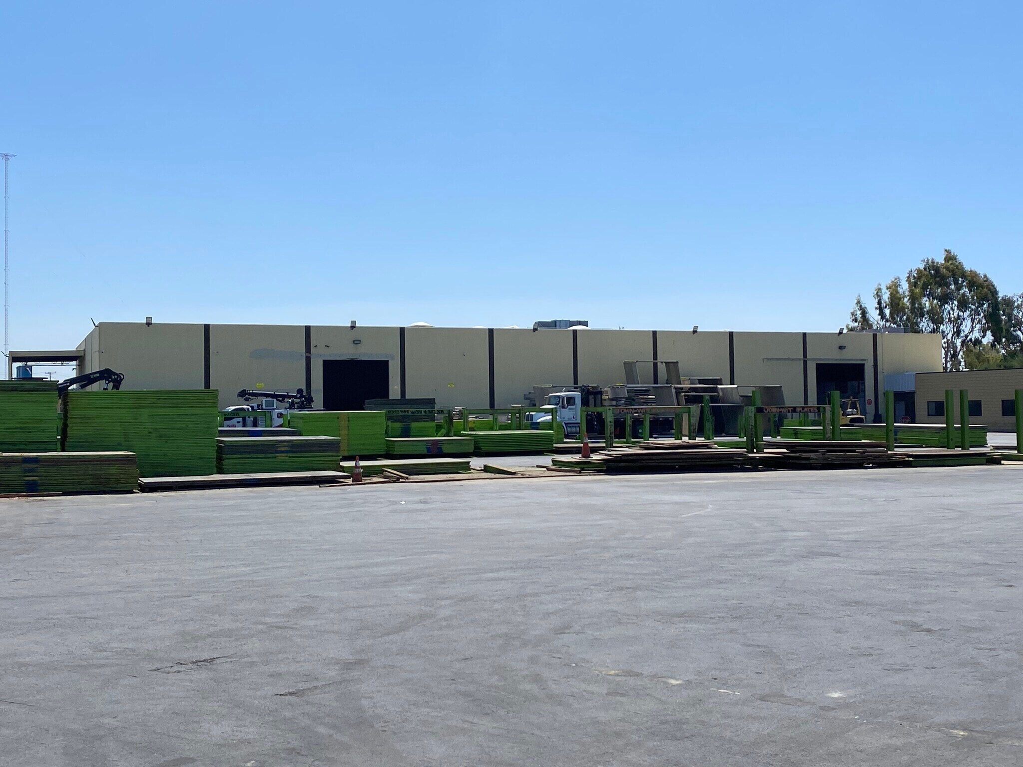 14511 Industry Cir, La Mirada, CA for Rent