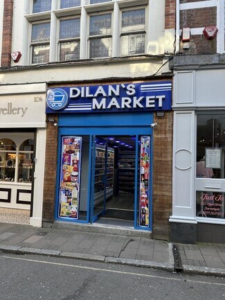 Barnstaple, DEV Storefront Retail/Residential - 106a High St