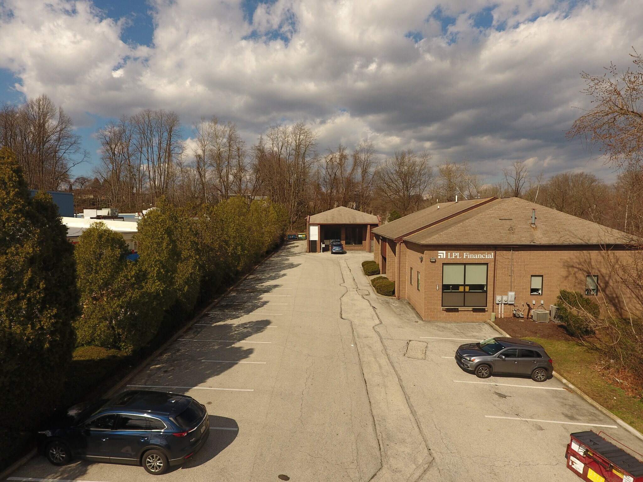 835845 Sussex Blvd Broomall, PA 19008 Flex Property for Lease on