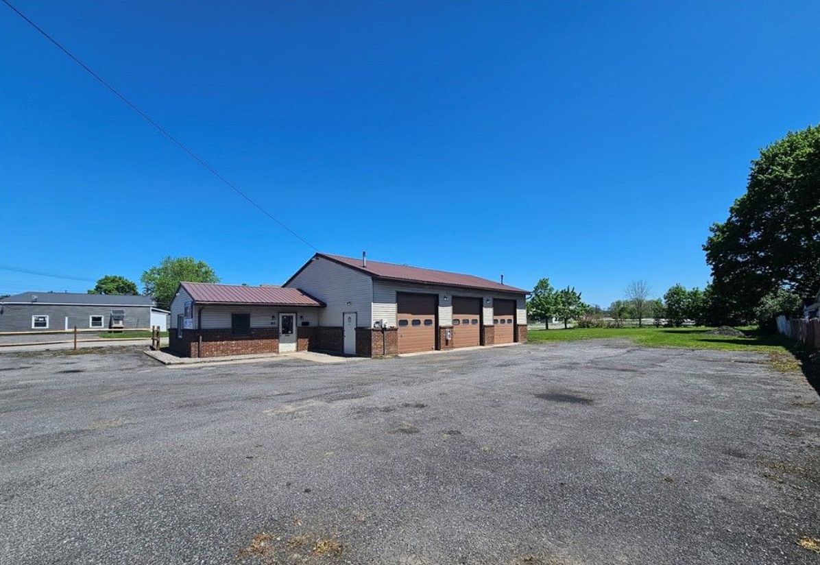 97 East Ave, Newark, NY for Sale