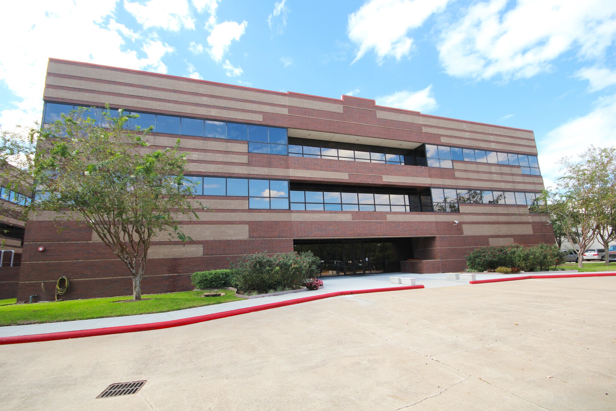 1601 Industrial Blvd Sugar Land, TX 77478 Office Property for Lease