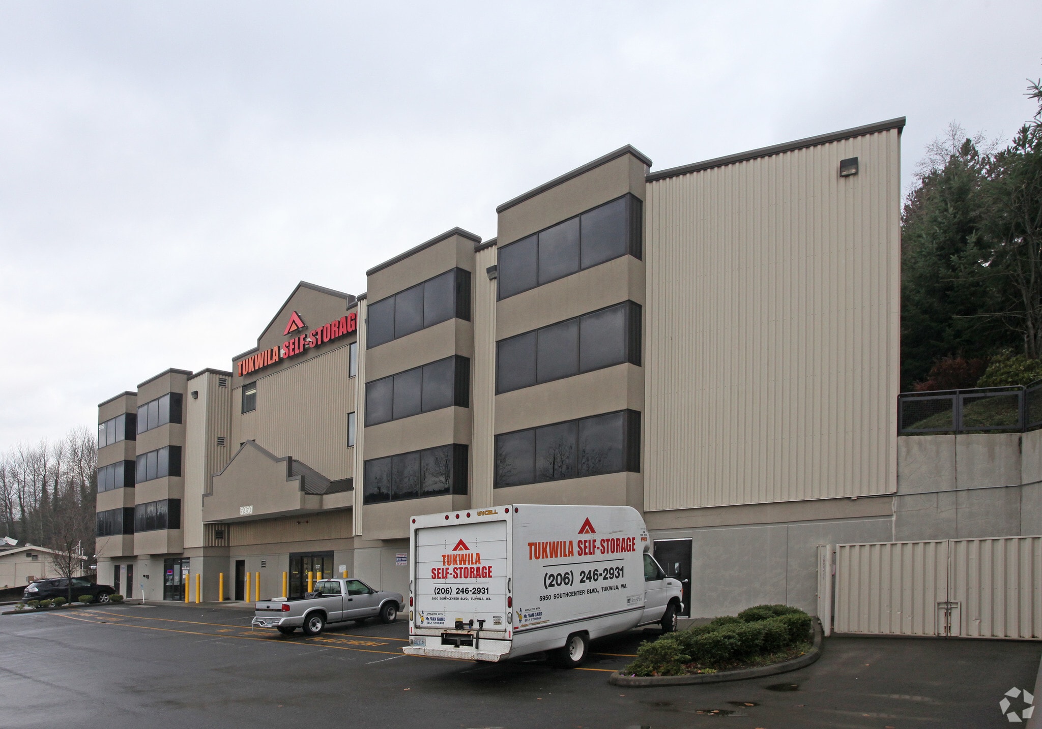 5950 Southcenter Blvd, Tukwila, WA for Sale
