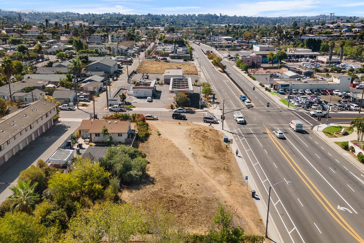 603-611 N Santa Fe Ave, Vista, CA for Sale