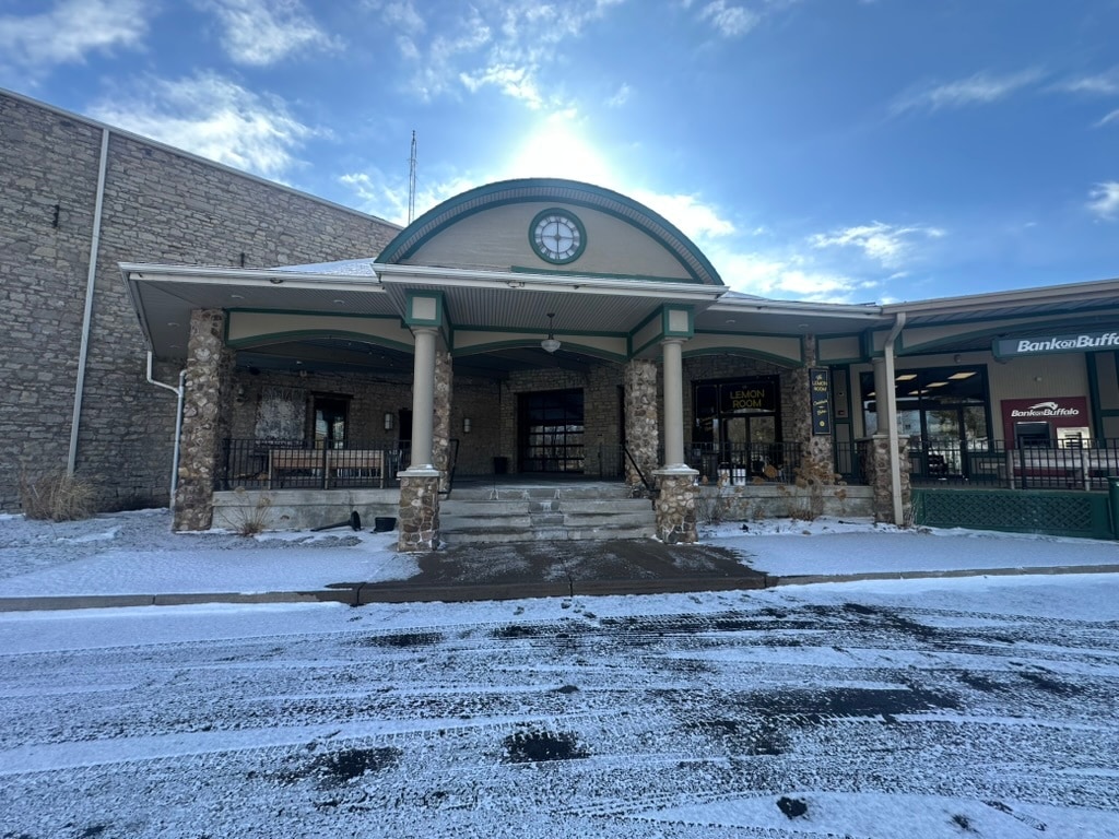 638 Lake St, Wilson, NY for Sale