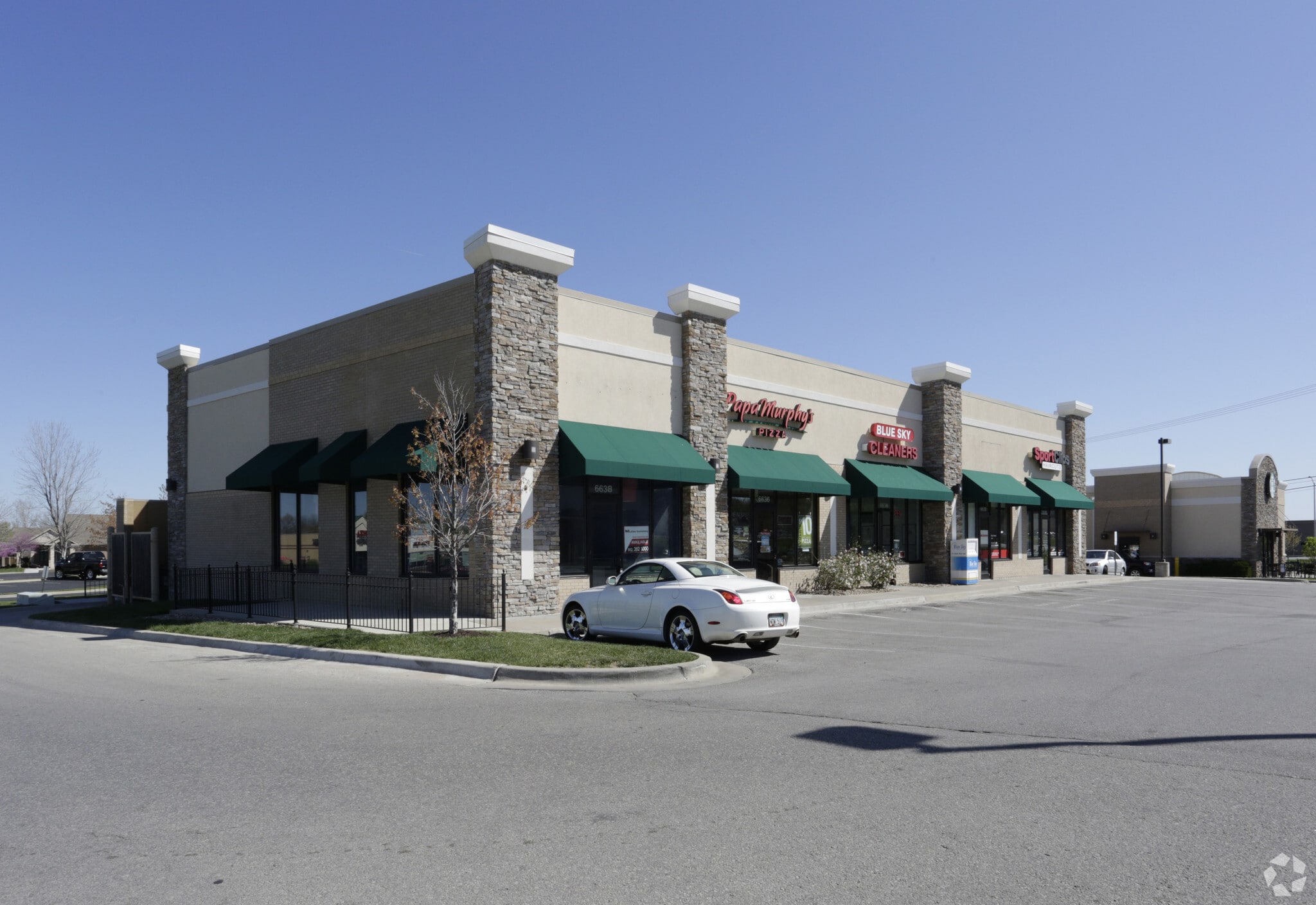 6228-6238 Monticello Rd, Shawnee, KS for Rent