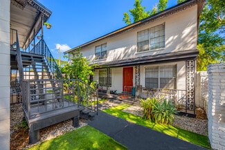 Tampa, FL Apartments - 4002-4004 N Branch Ave