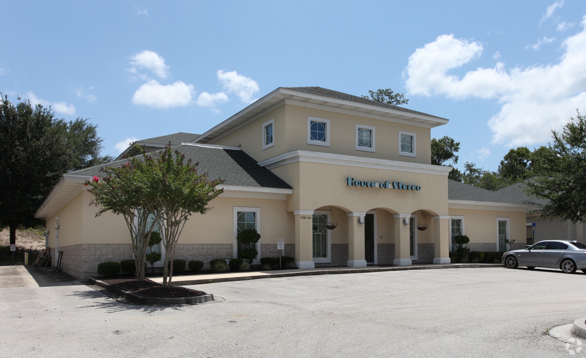 8780 Perimeter Park Ct, Jacksonville, FL for Sale