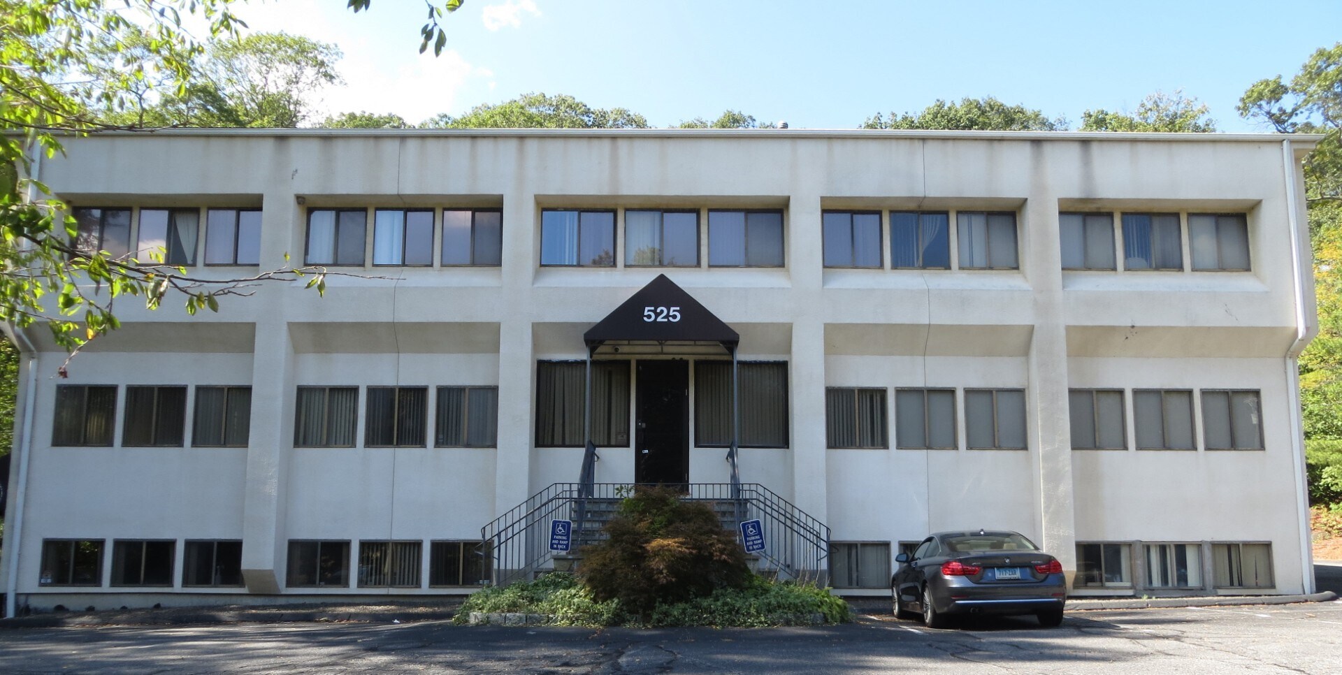 525 Bridgeport Ave, Shelton, CT for Rent