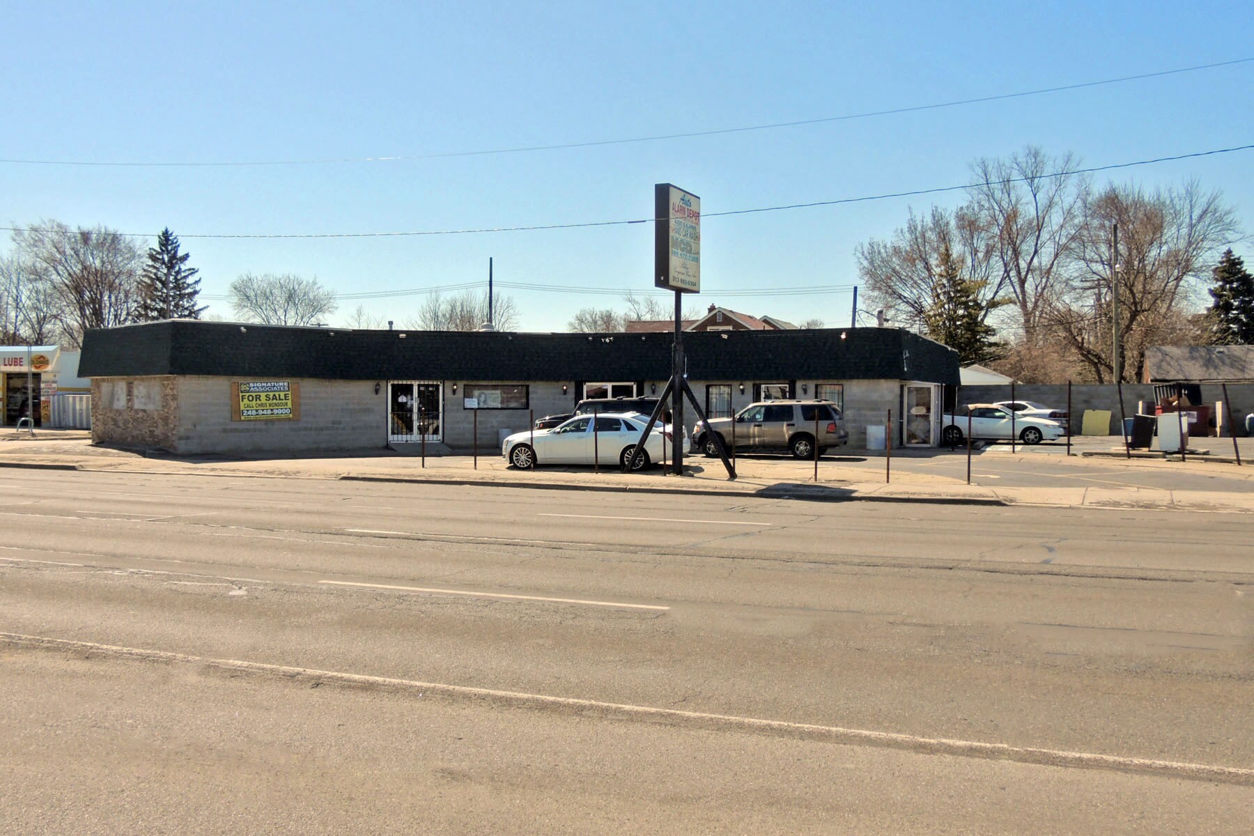 2940 e 8 mile rd detroit mi 48234