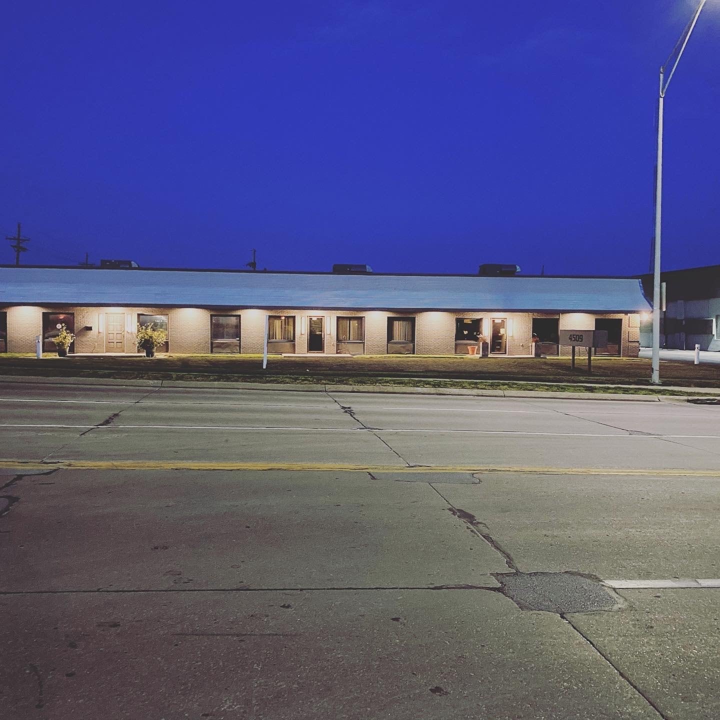 4501-4509 S 96th St, Omaha, NE for Rent