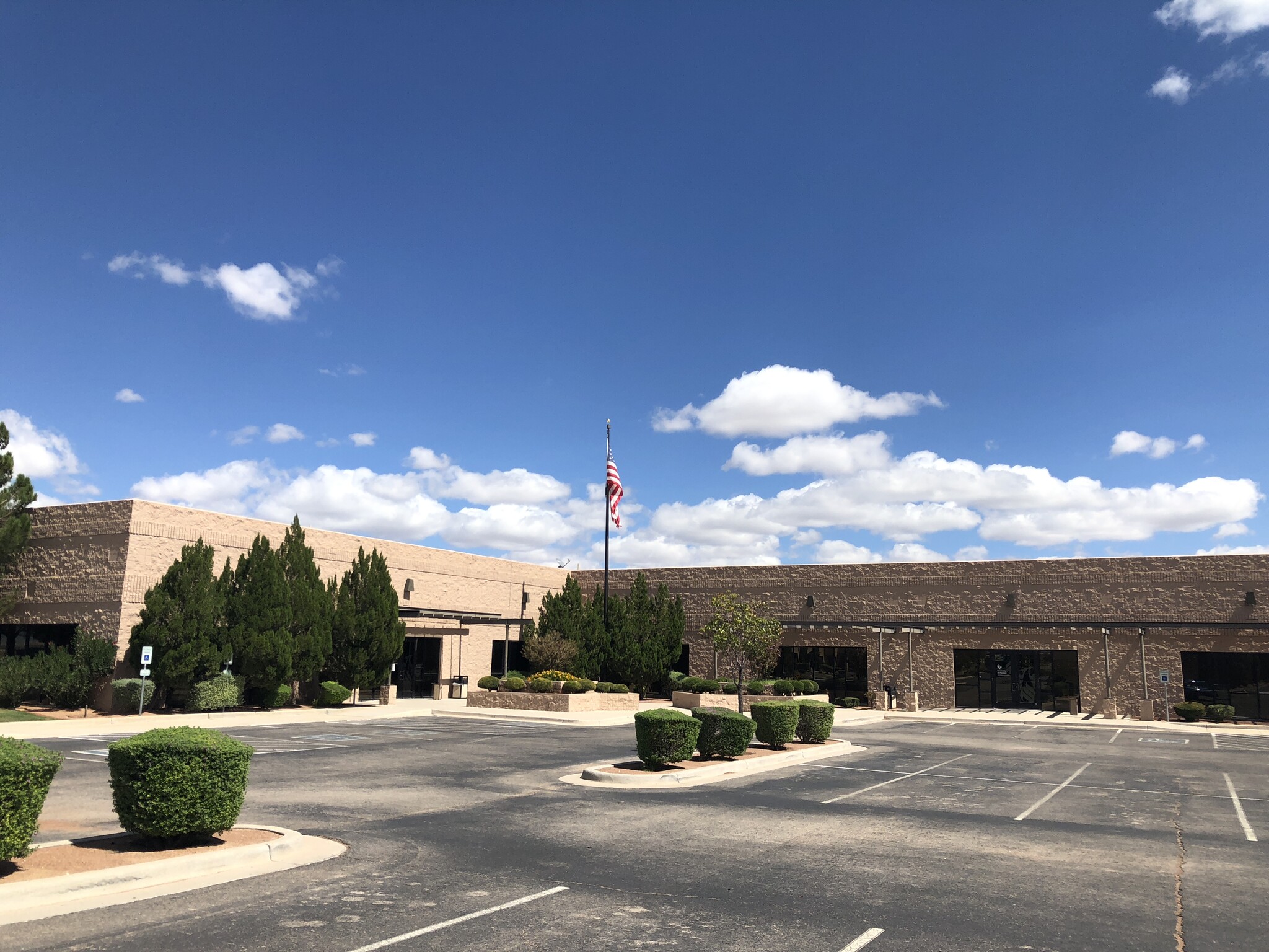 5340 Mcnutt Rd, Santa Teresa, NM for Rent