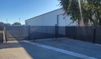 Hemet, CA Warehouse - 445 E Menlo Ave