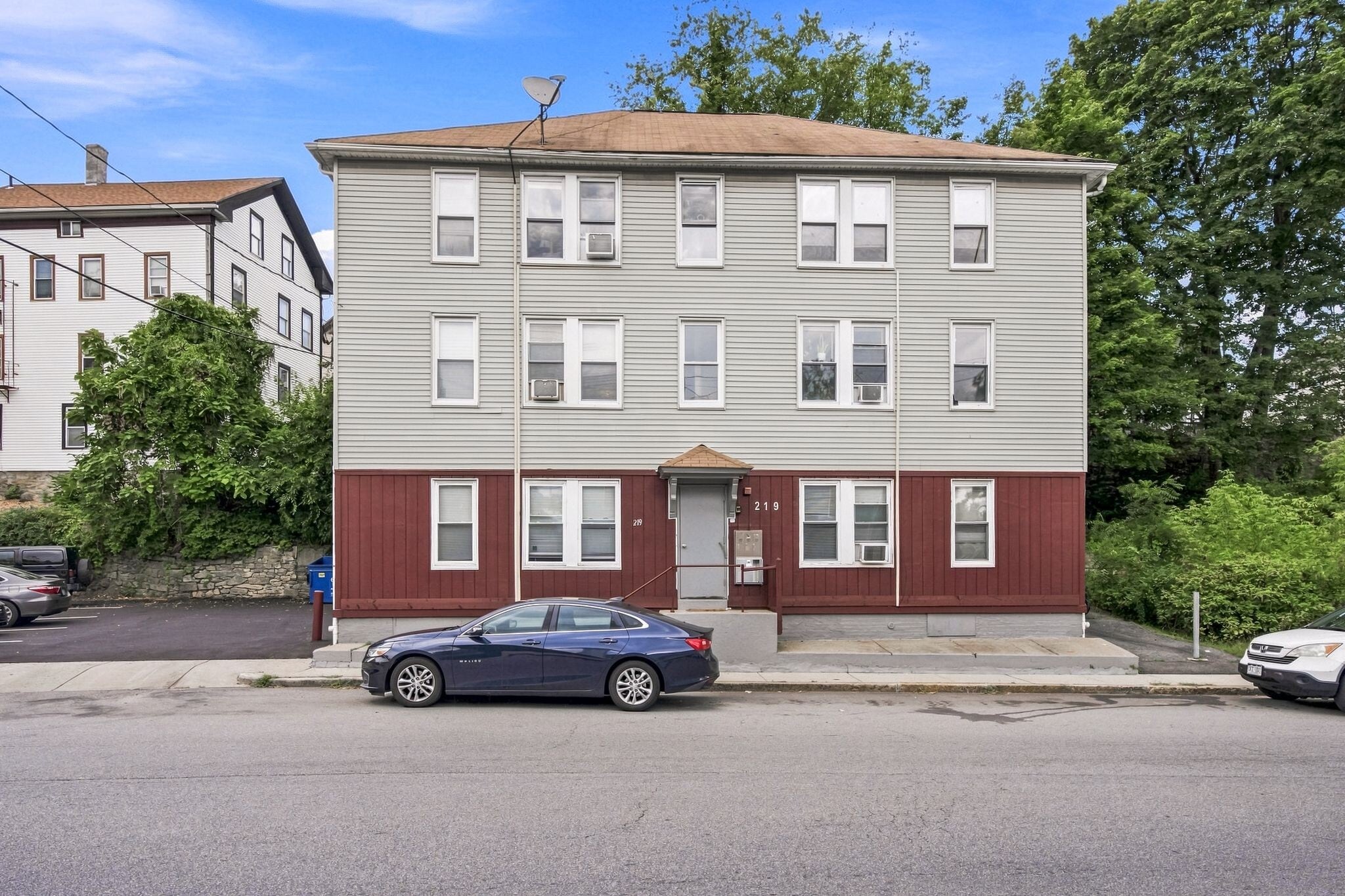 219 River St, Woonsocket, RI for Sale