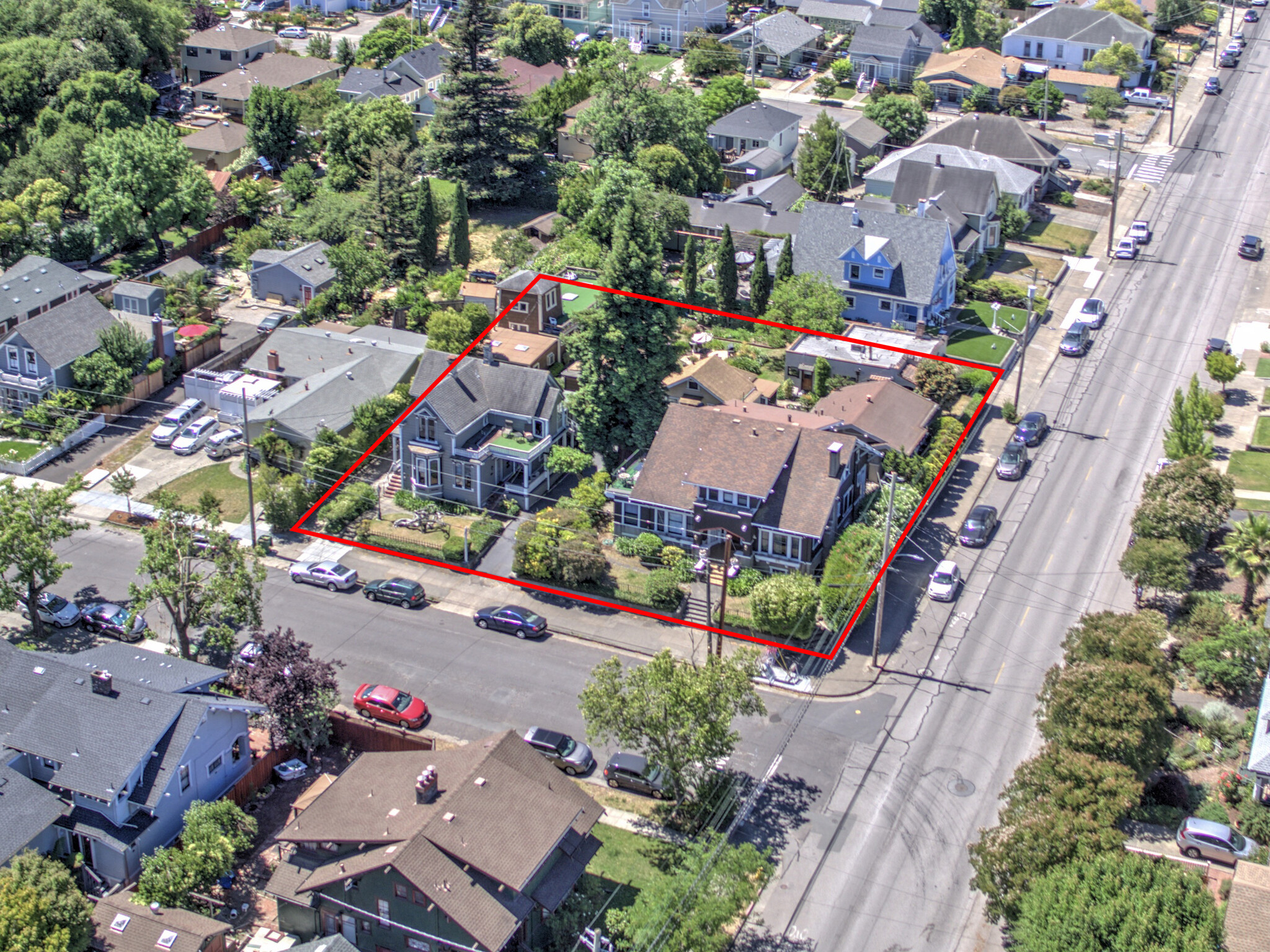 2-10 7th St, Petaluma, CA for Sale
