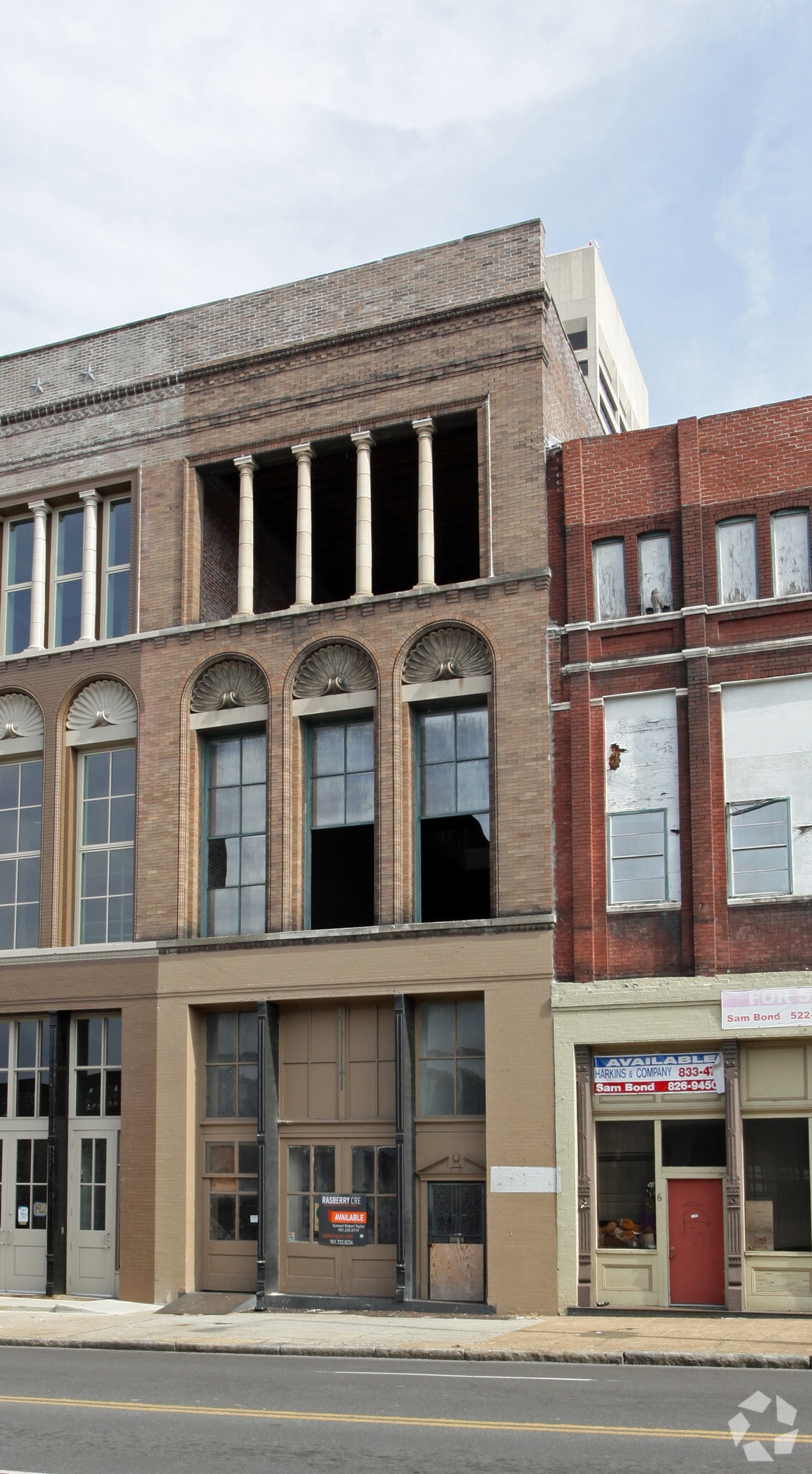62 S Front St, Memphis, TN for Sale
