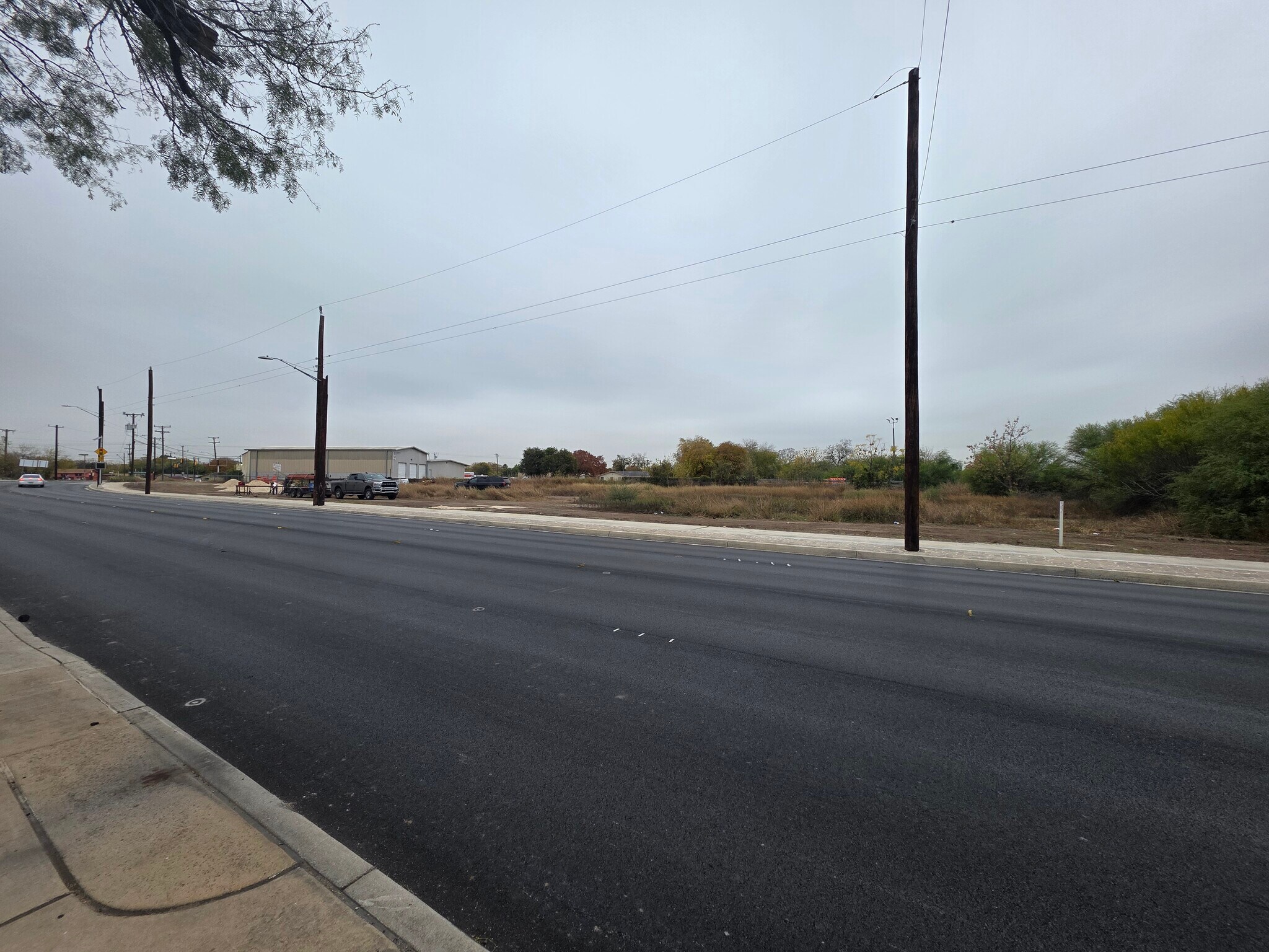 1119 Southcross Blvd, San Antonio, TX for Rent