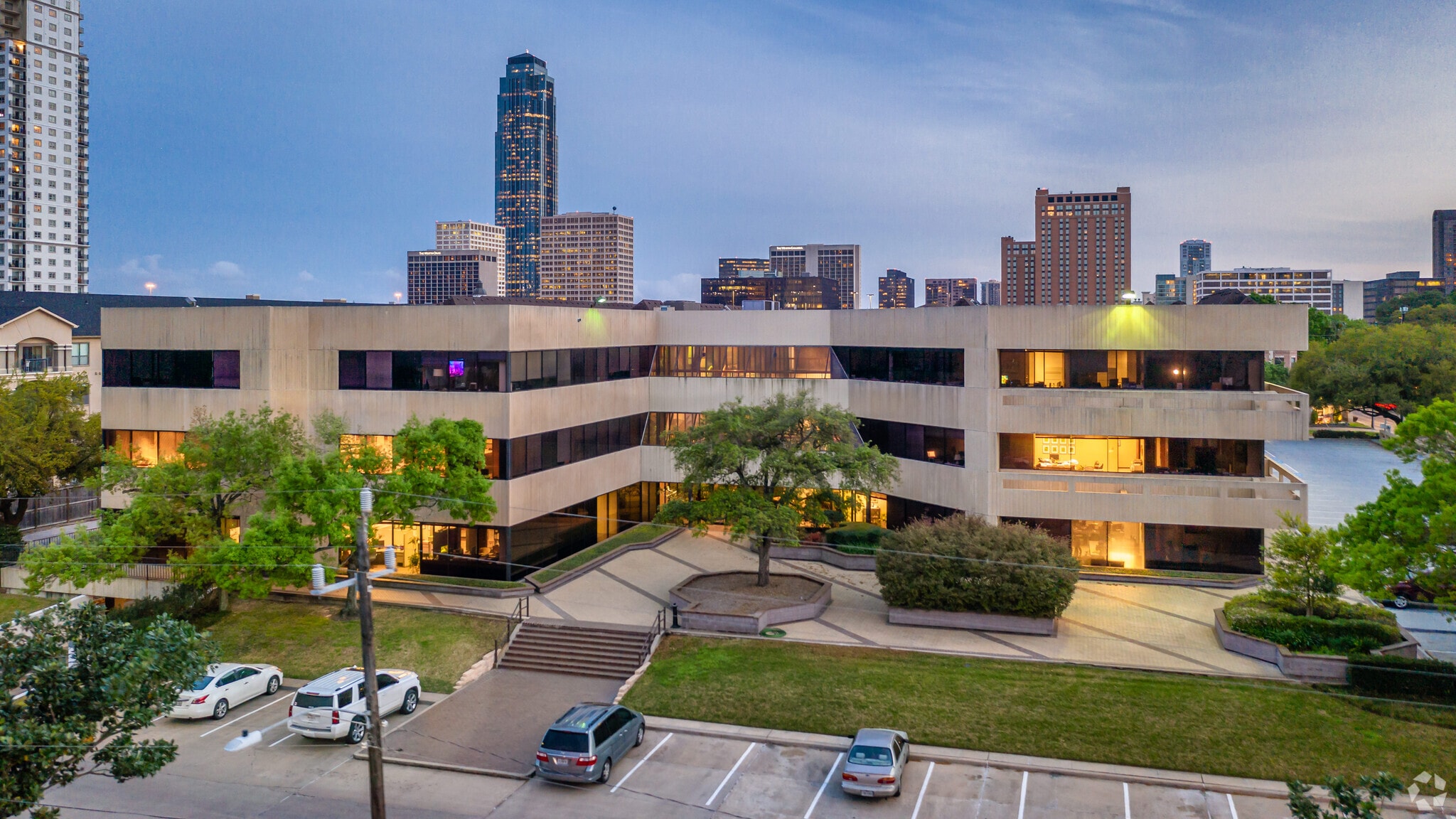 2121 Sage Rd, Houston, TX for Rent