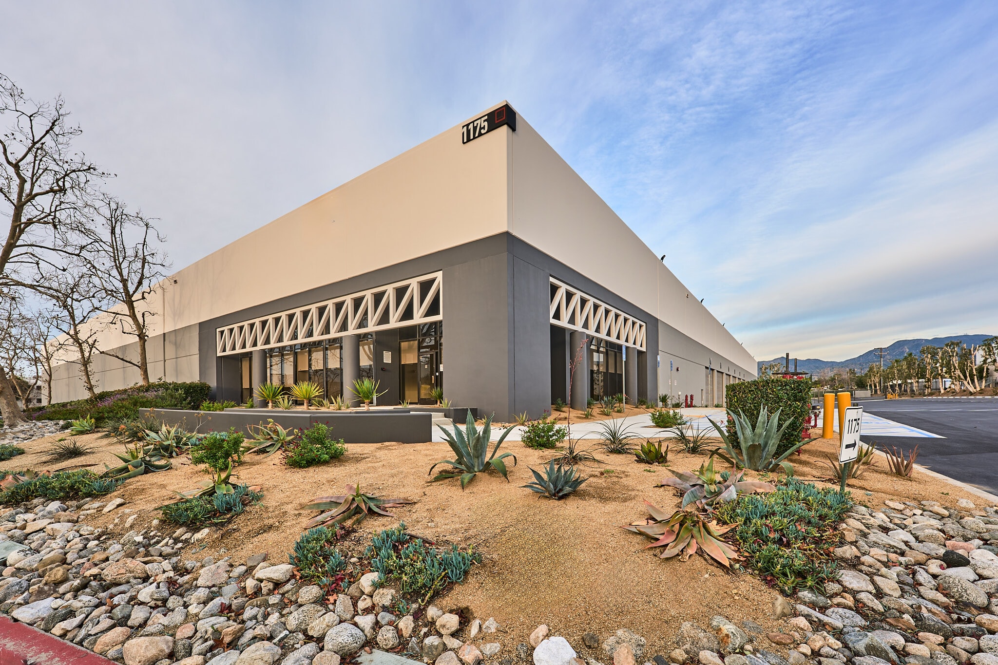 1175 Aviation Pl, San Fernando, CA for Rent