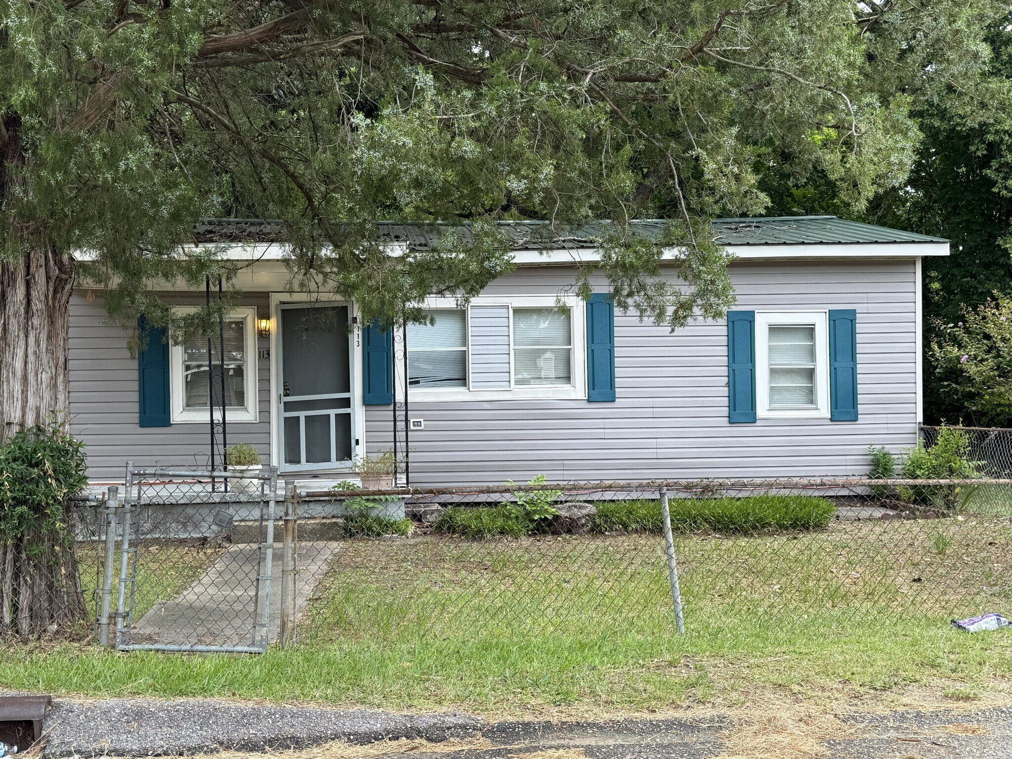113 S Fourth St, Spring Lake, NC for Sale