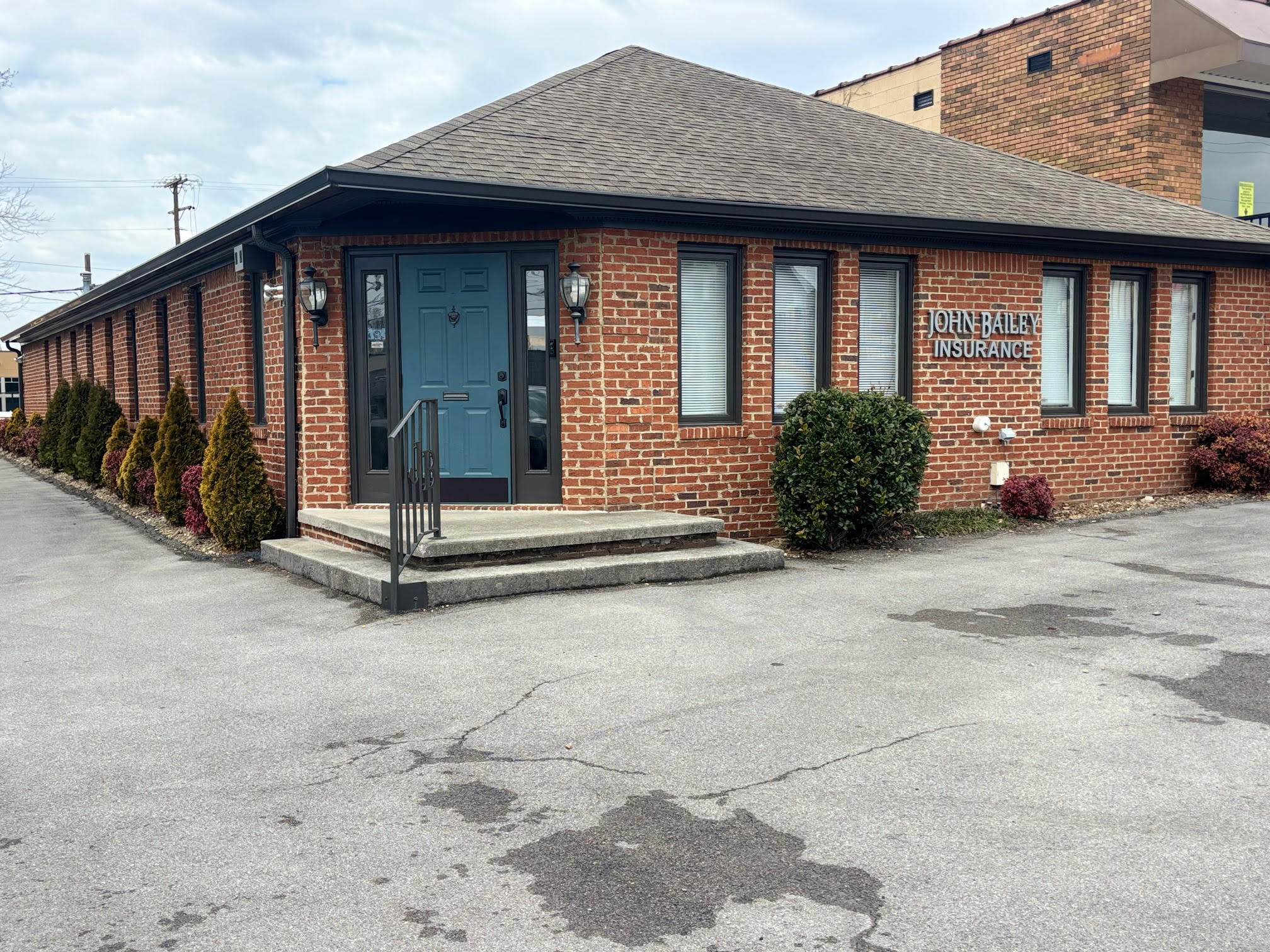 1011 N Broadway St, Knoxville, TN for Rent