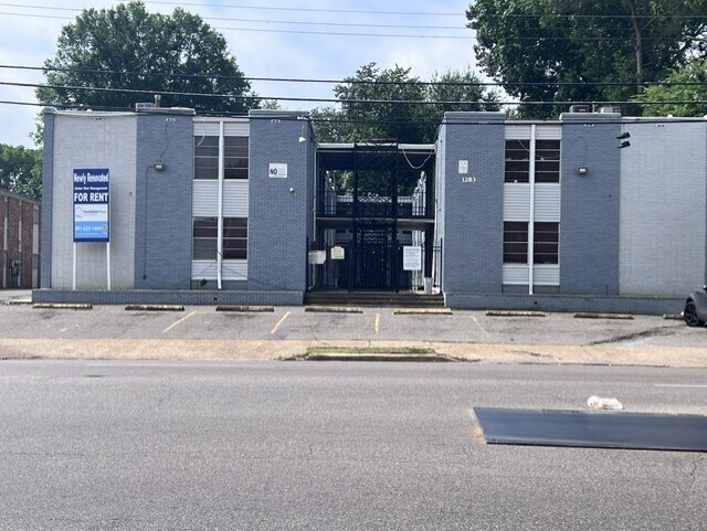 1283 E Raines Rd, Memphis, TN for Sale
