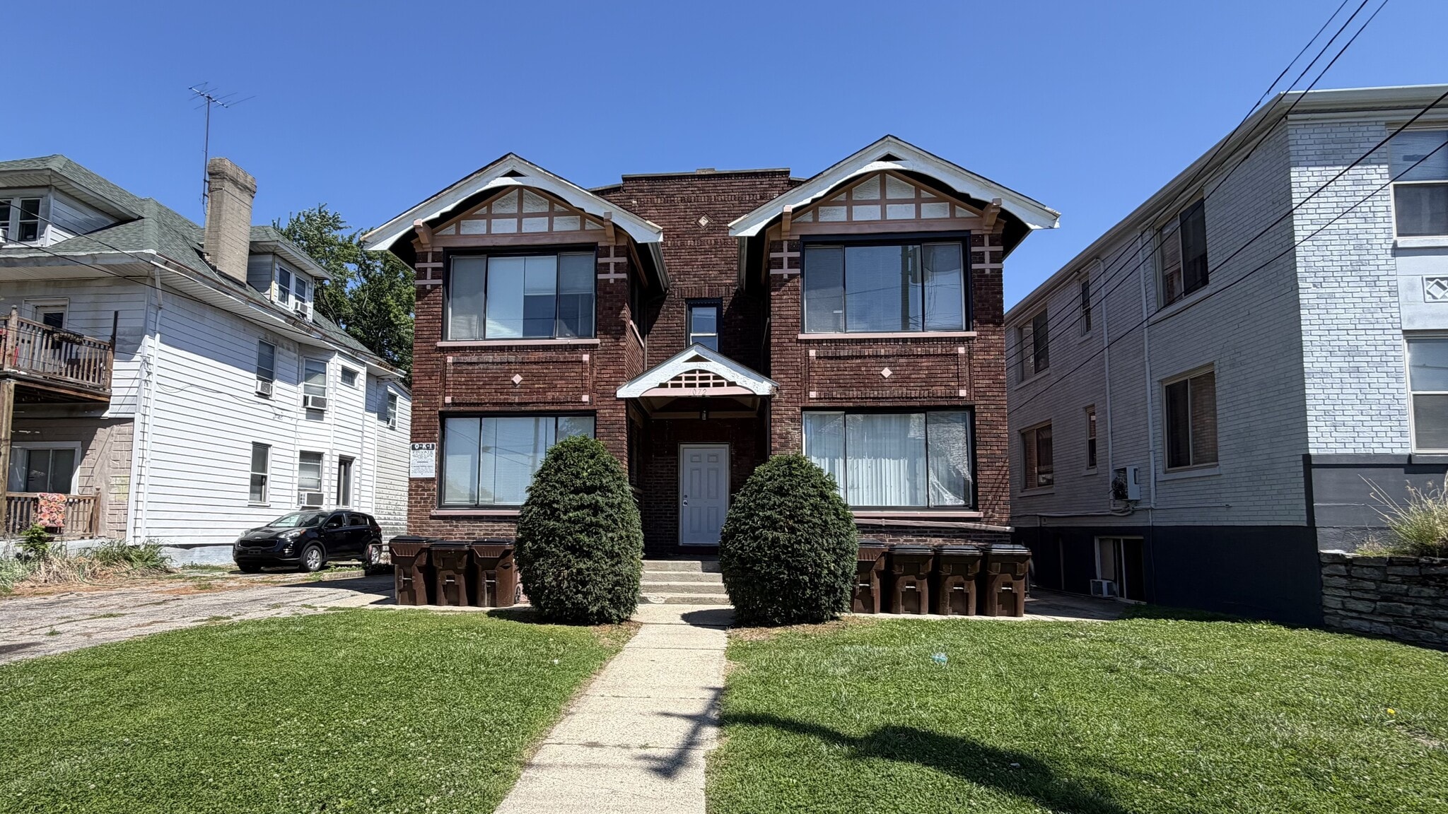 2072 Elm Ave, Cincinnati, OH for Sale