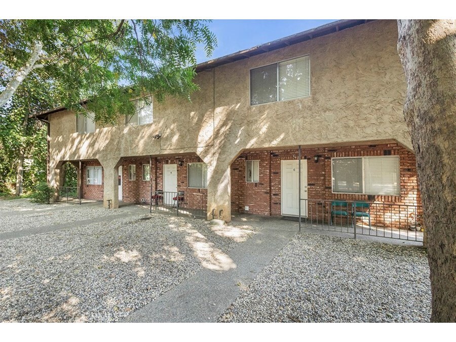 403 E Maple St, Chico, CA for Sale