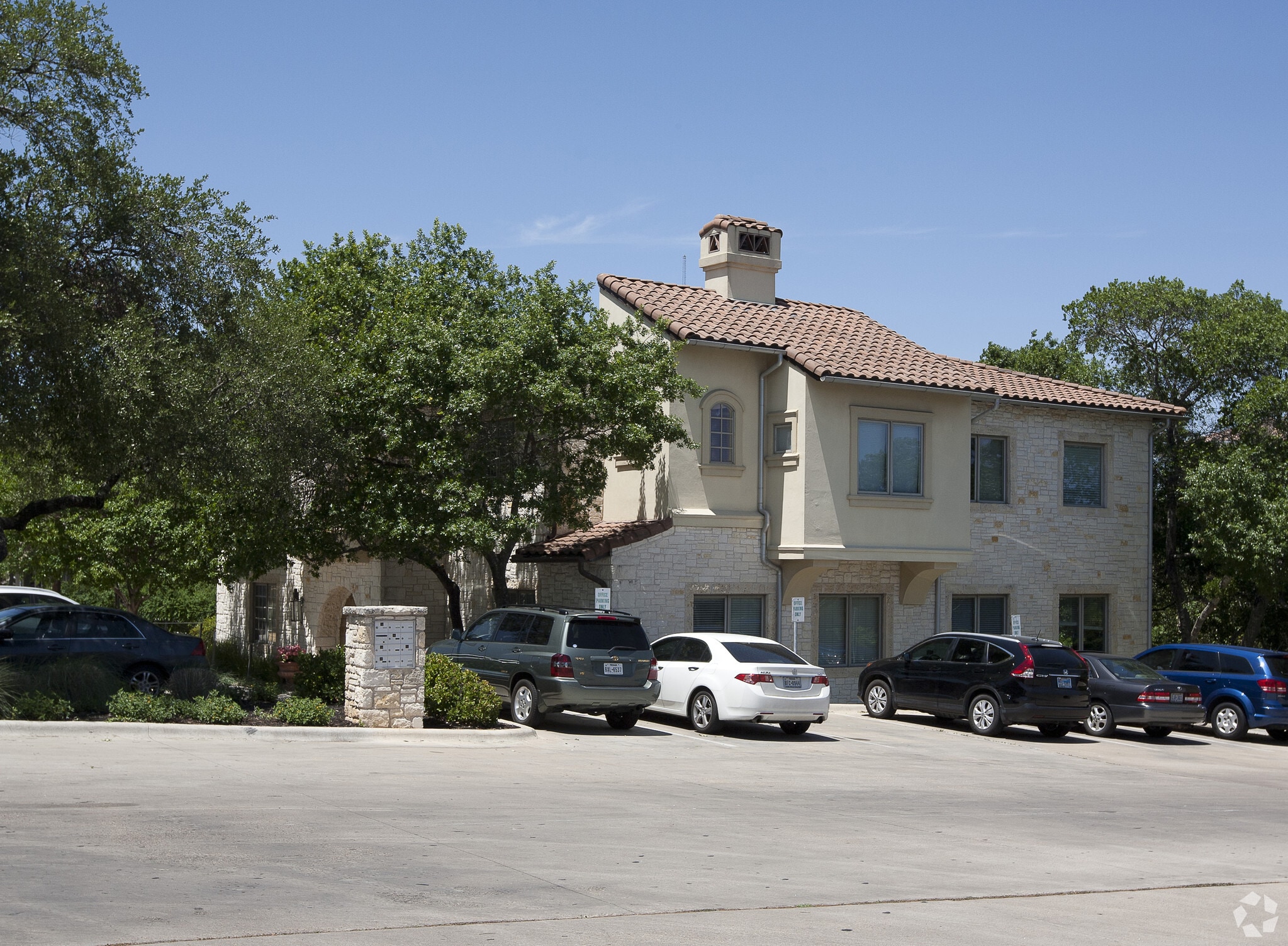 6806 Bee Caves Rd, Austin, TX for Rent