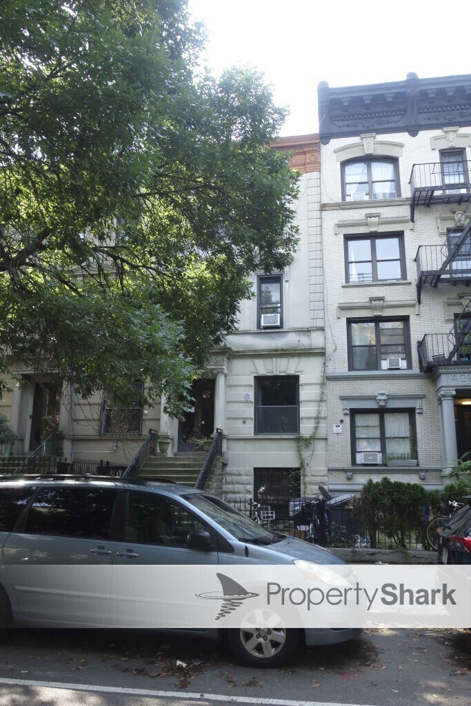 1132 Bergen St, Brooklyn, NY for Sale