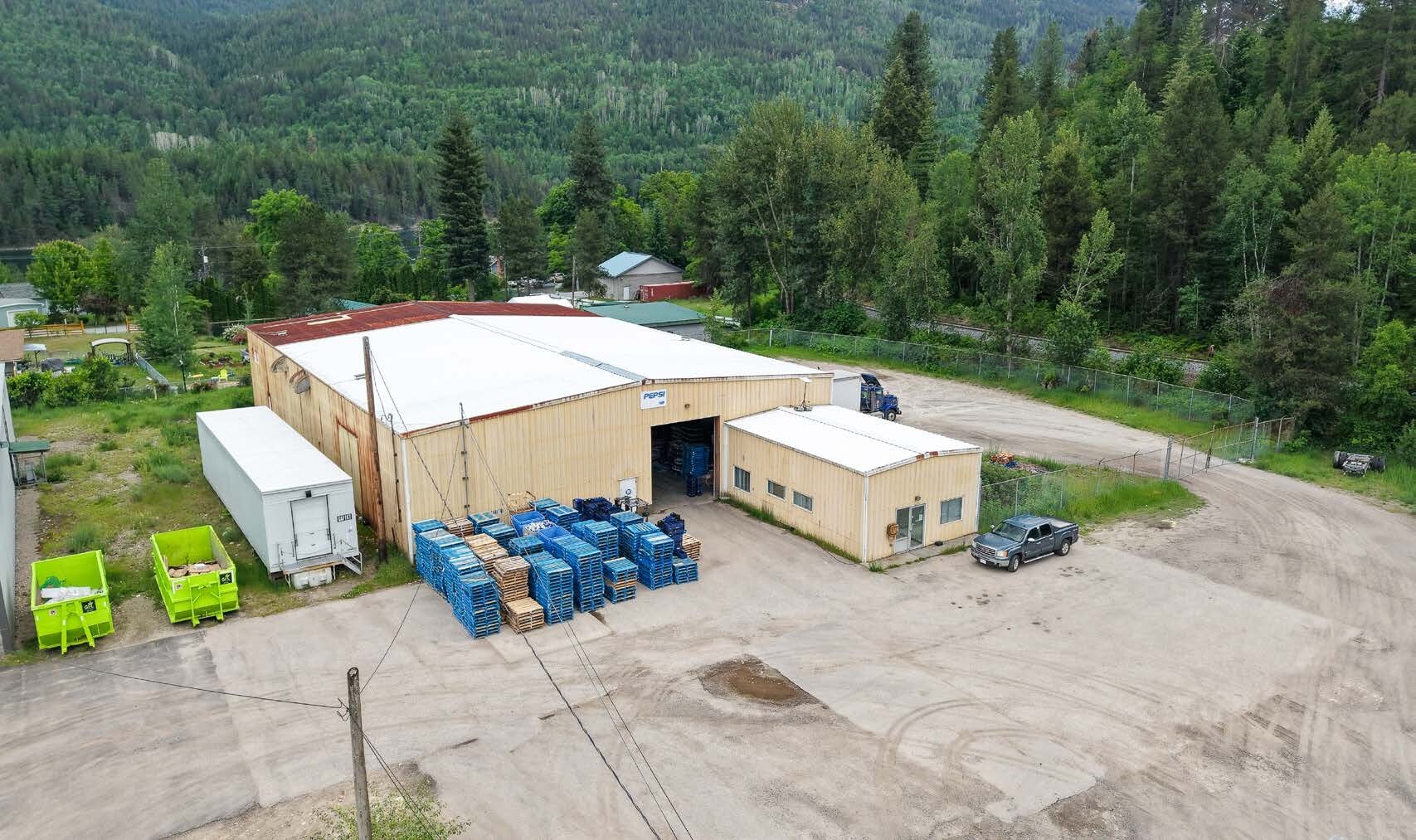 1795 Homegoods Rd, Genelle, BC for Sale