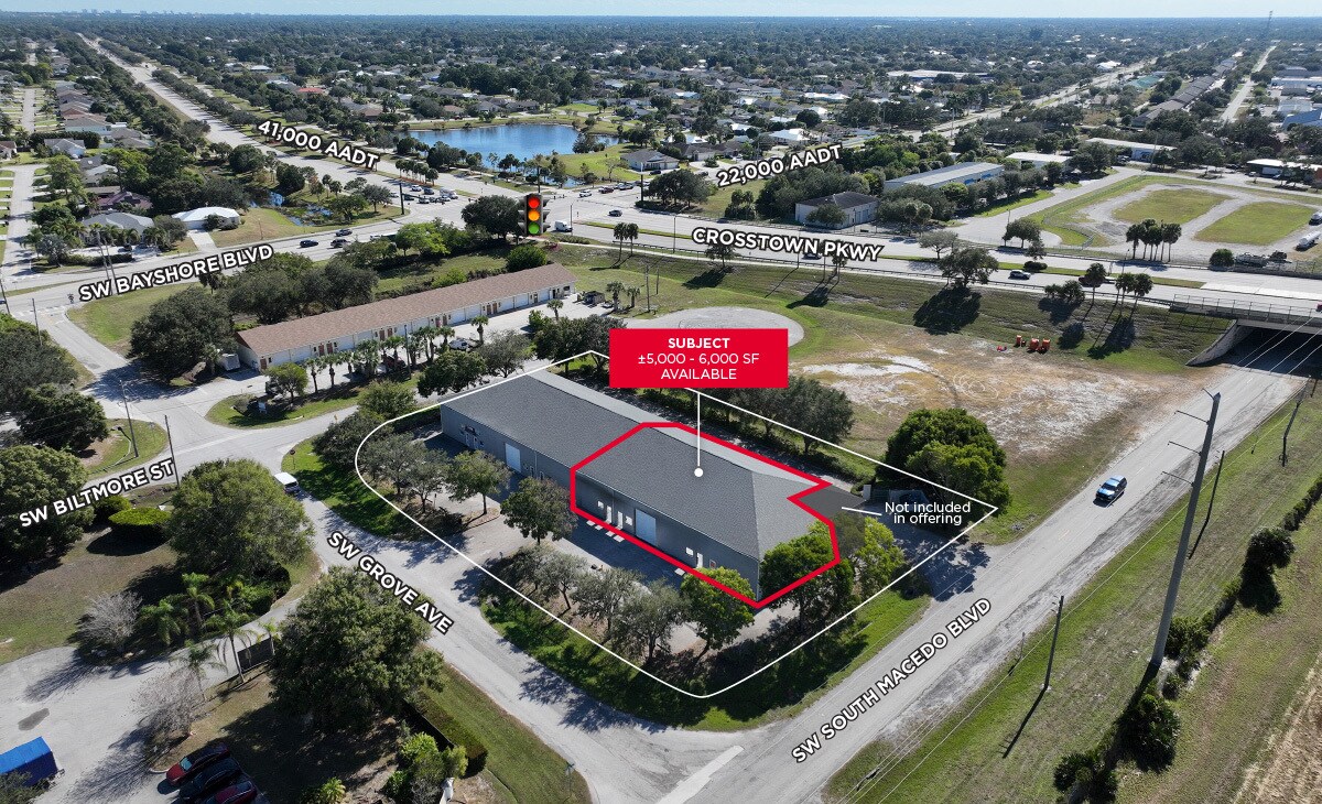 792 SW Grove Ave, Port Saint Lucie, FL for Rent