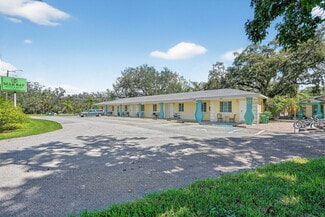 Safety Harbor, FL Hospitality - 3110 Phillippe Pky