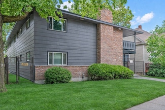 Spokane, WA Apartments - 943 E Augusta Ave