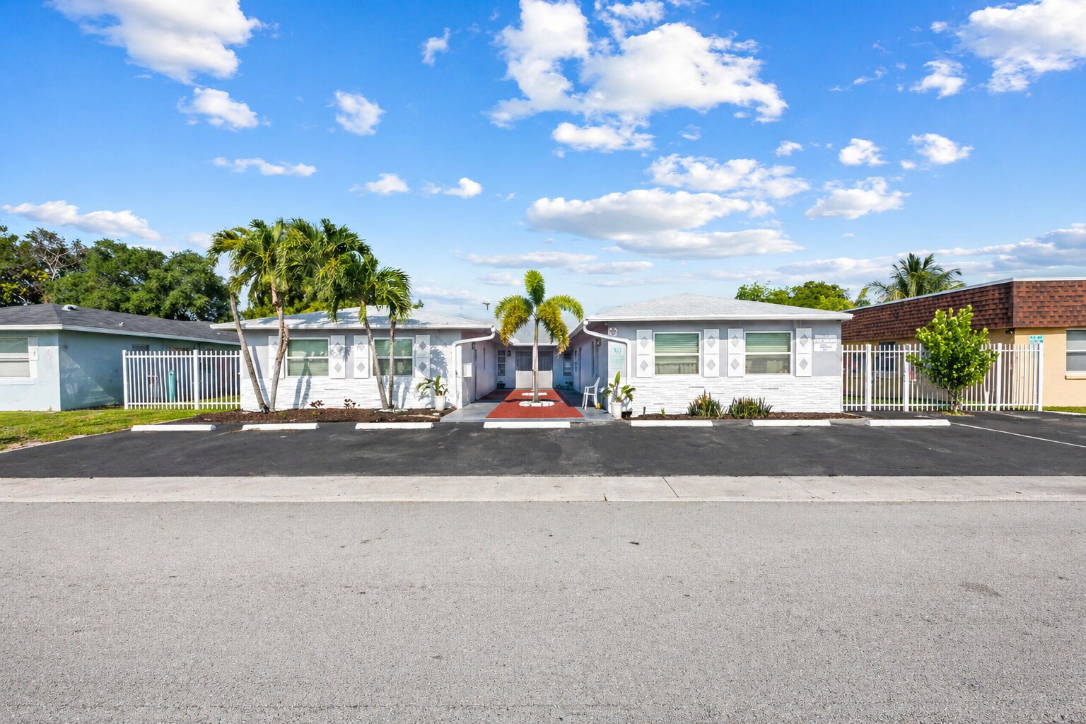 3910 NW 30th Ter, Lauderdale Lakes, FL for Sale