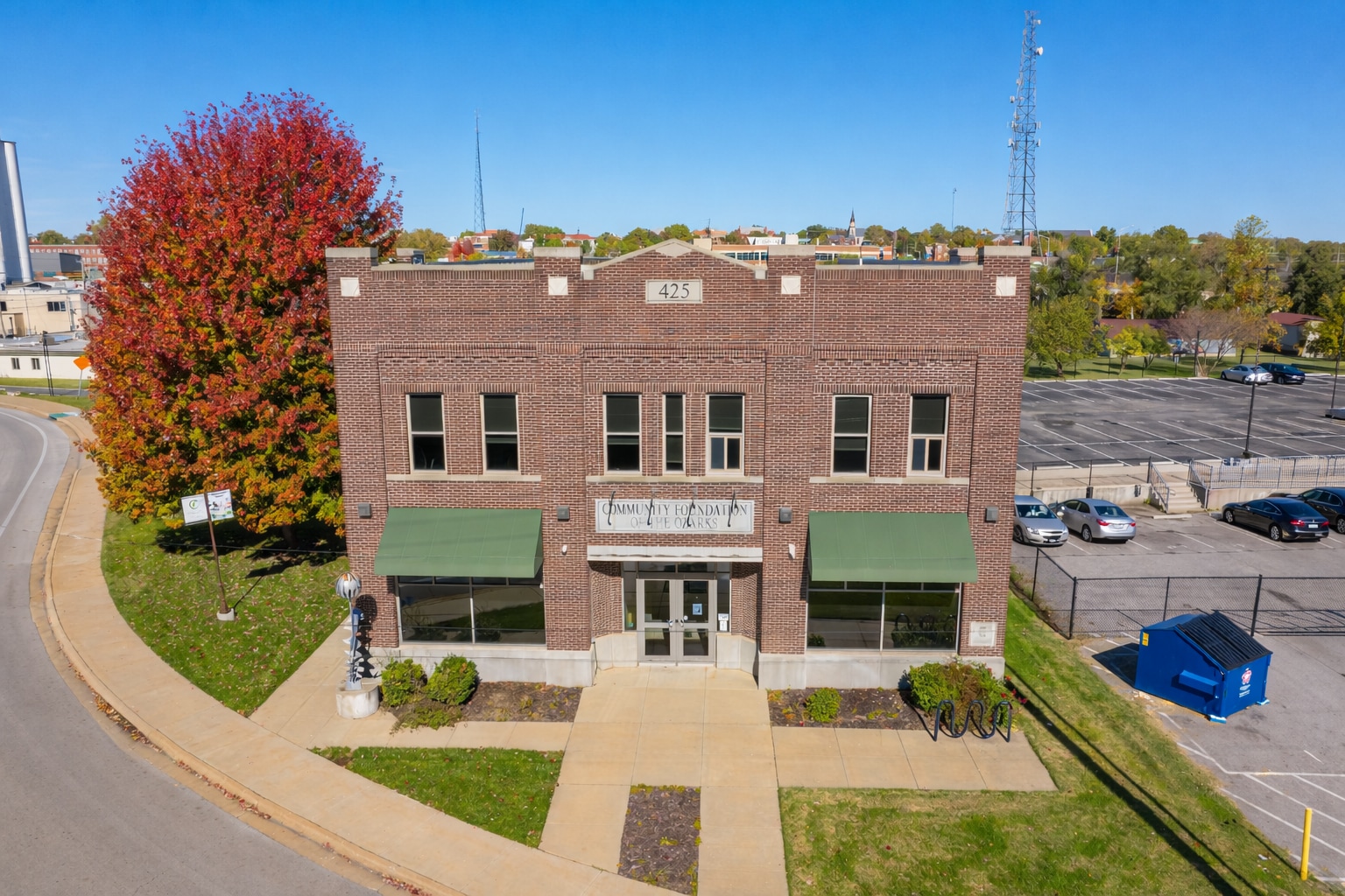 425 E Trafficway St, Springfield, MO for Sale