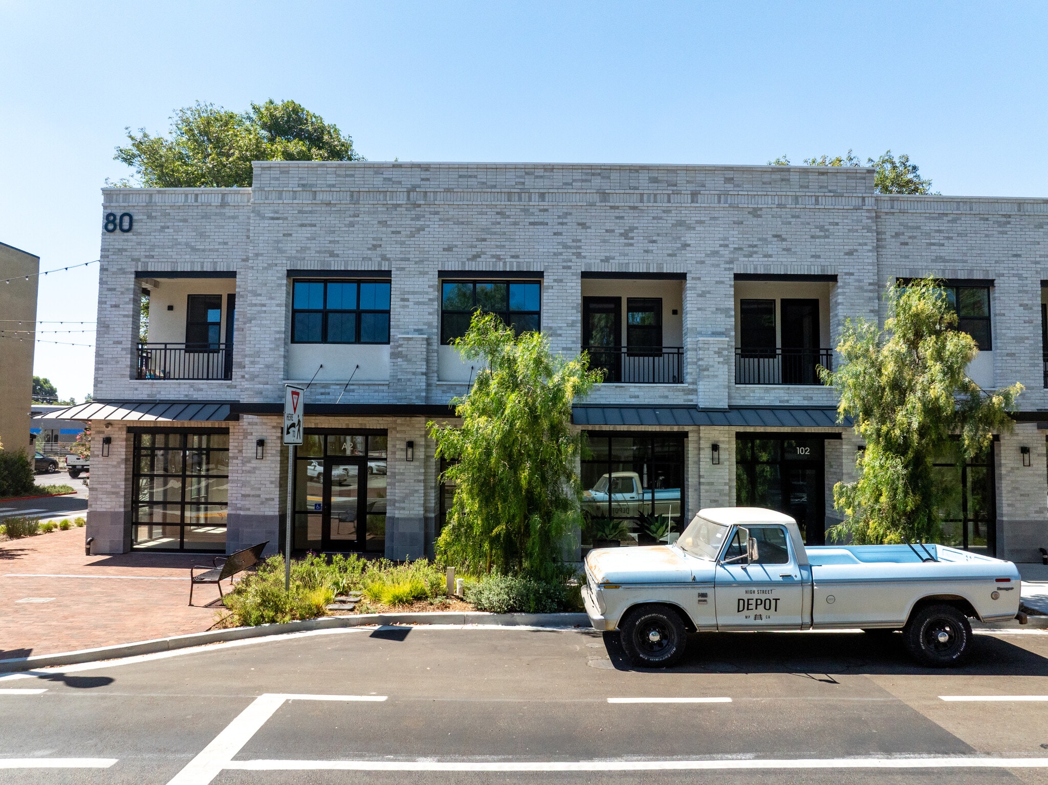 80-250 E High St, Moorpark, CA for Rent