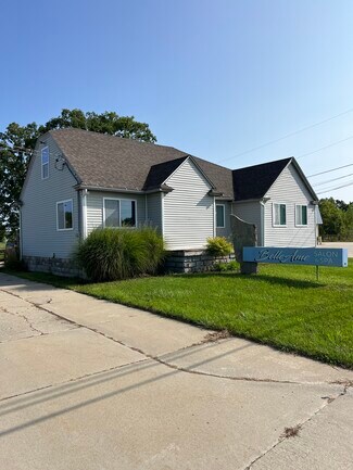 Owosso, MI Office/Retail - 2005 E M 21