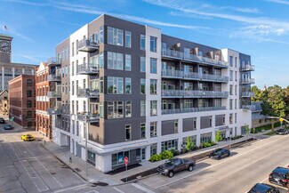 Milwaukee, WI Retail - 211 W Mineral St