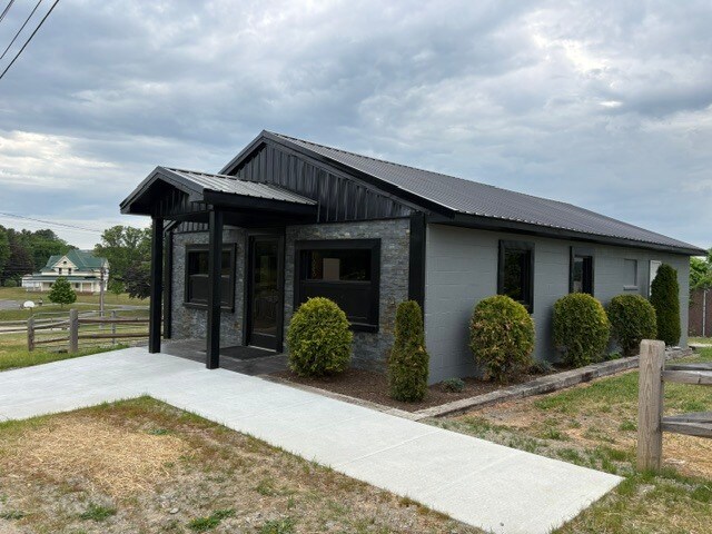 96 E Doughton St, Sparta, NC for Sale