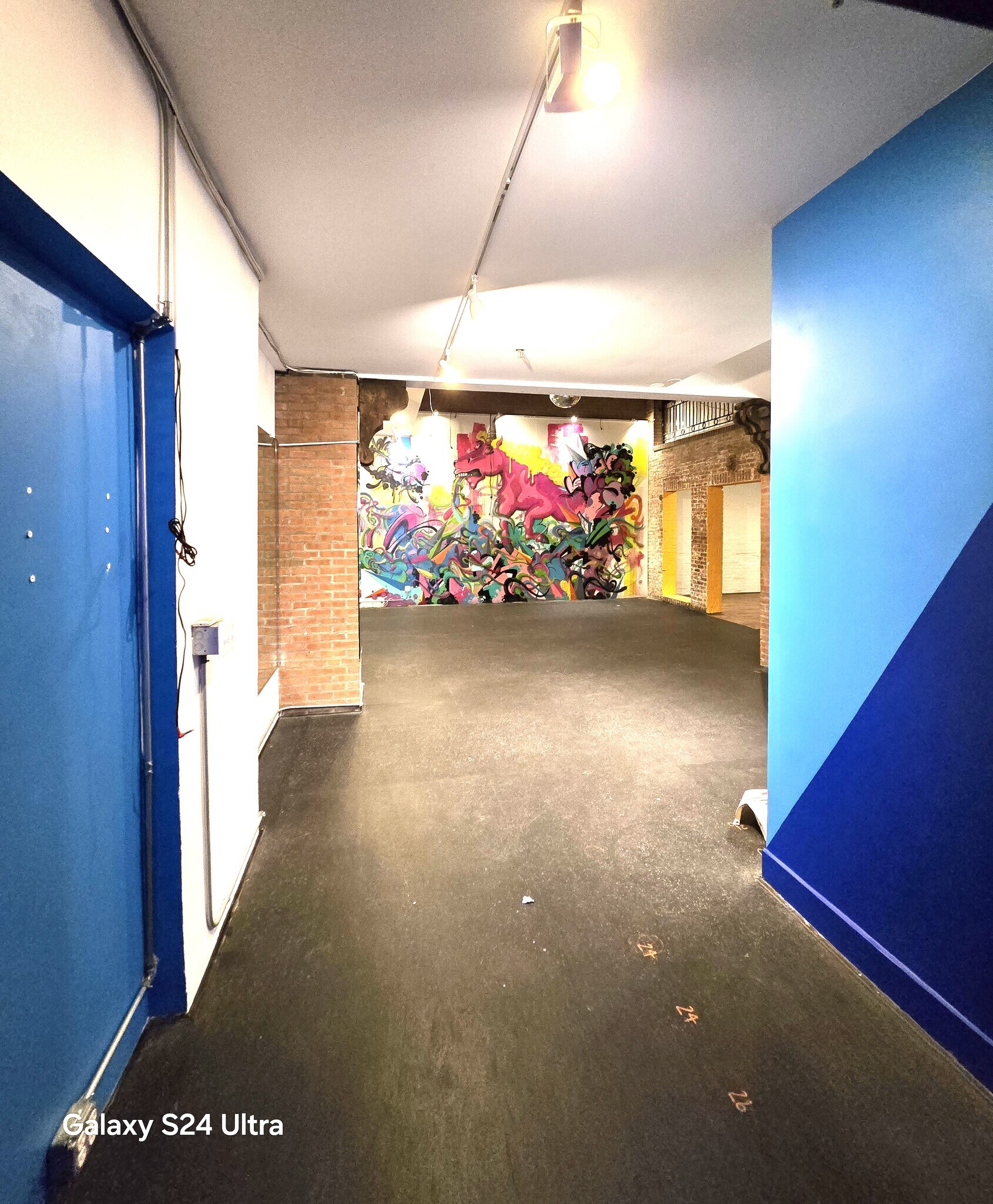 411 W 39th St, New York, NY for Rent