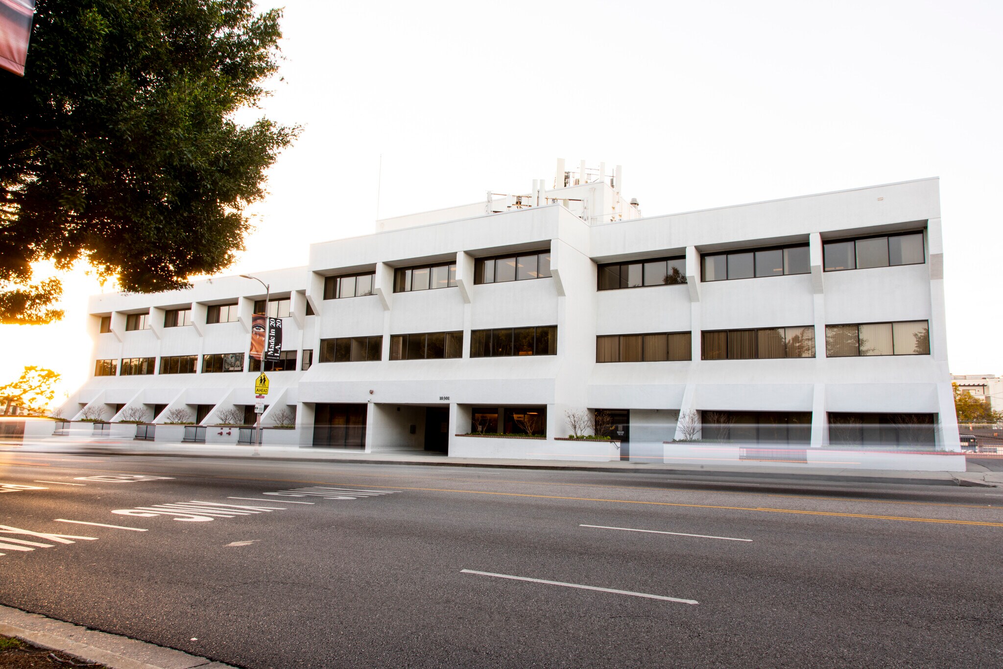 10301 W Pico Blvd, Los Angeles, CA for Sale