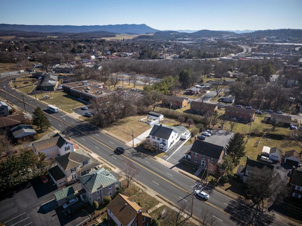 583 E Market St, Harrisonburg, VA for Sale