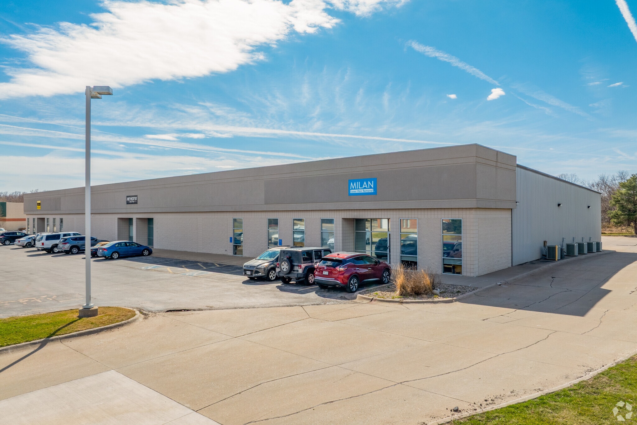 4526-4538 S 140th St, Omaha, NE for Rent