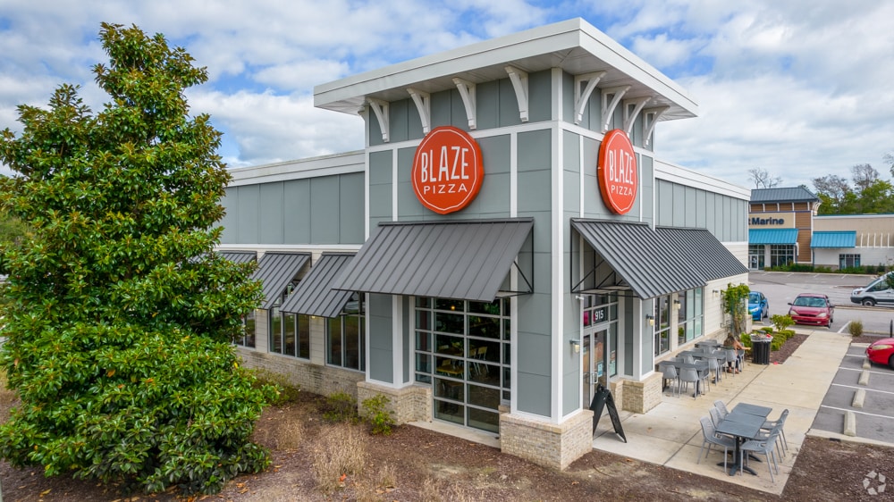 915 Military Cutoff Rd, Wilmington, NC for Rent
