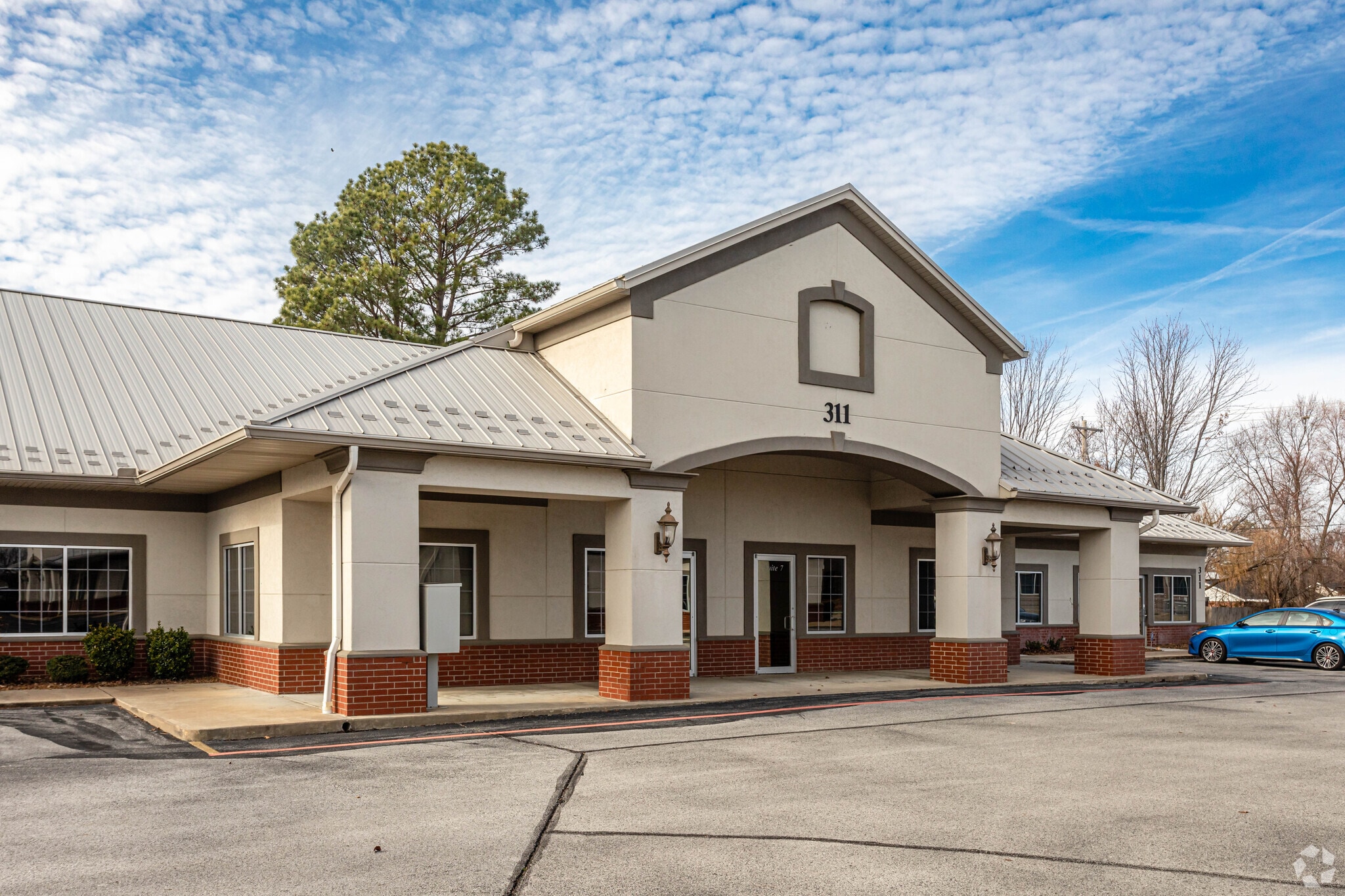 311 SW 18th St, Bentonville, AR for Rent