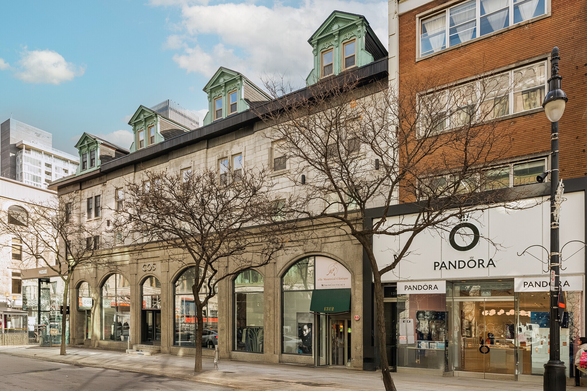1312 Rue Sainte-Catherine O, Montréal, QC for Rent