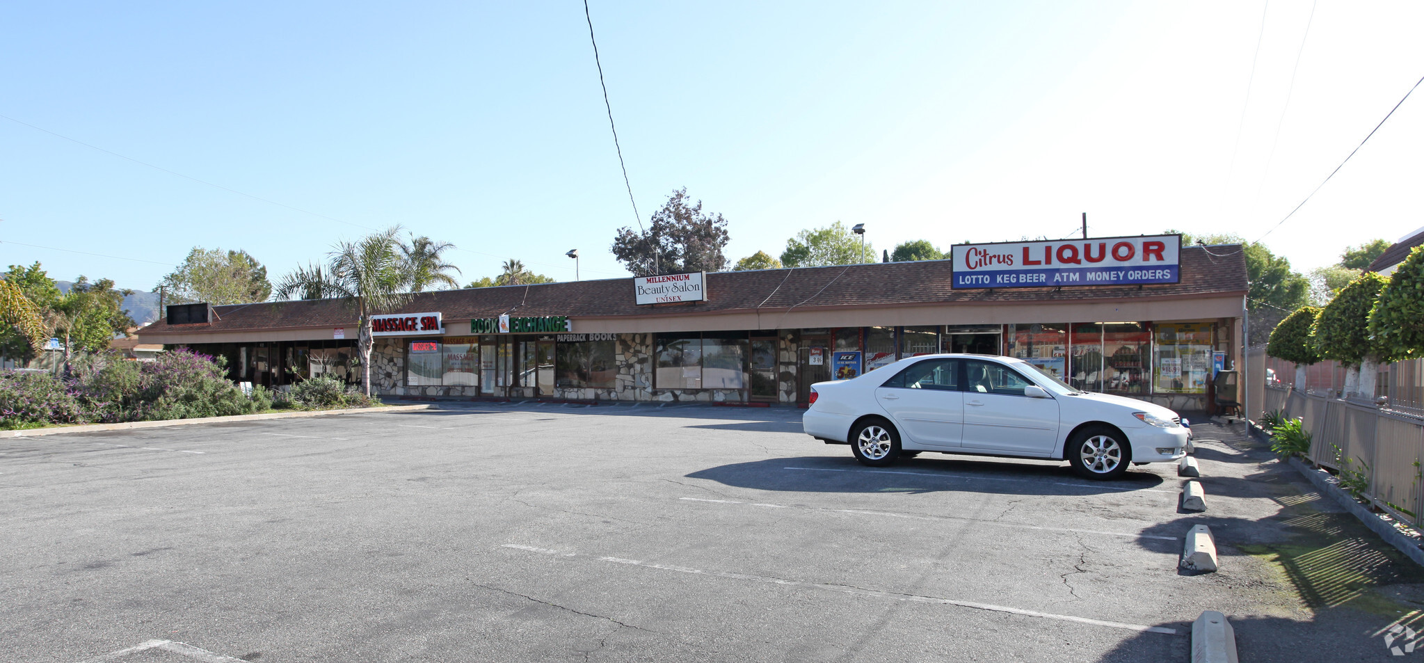 472-484 S Citrus Ave, Azusa, CA for Rent