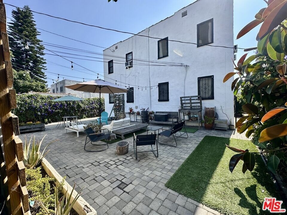 337 N Spaulding Ave, Los Angeles, CA for Sale